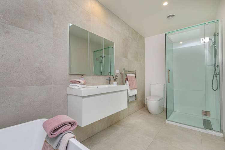 281 East Coast Road Mairangi Bay_28