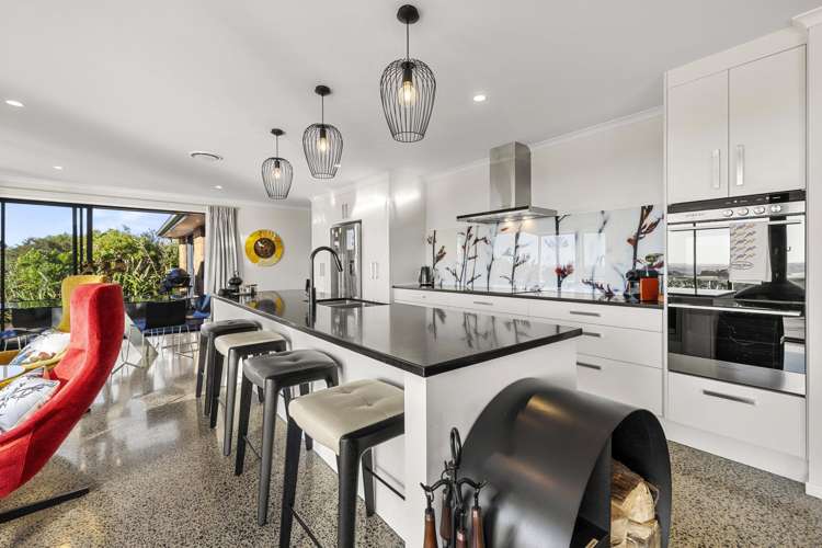 666 Te Hutewai Road Raglan_17