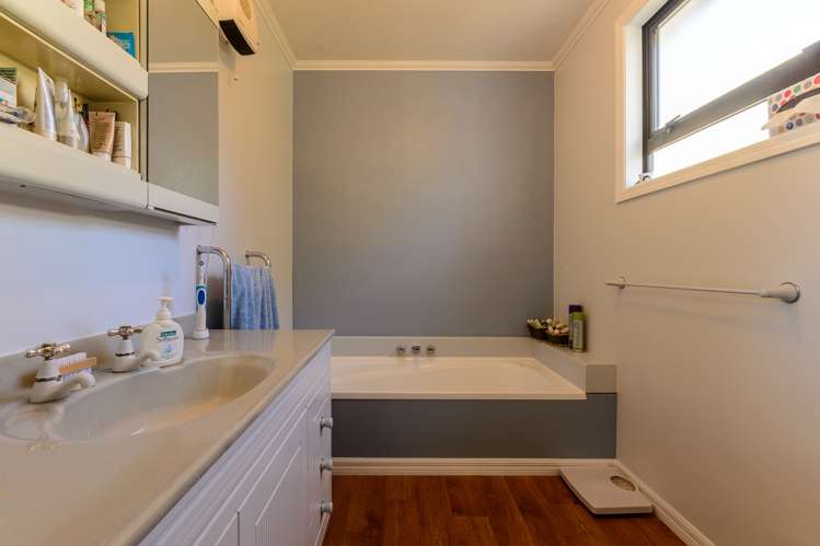 20 Broadway Picton_11