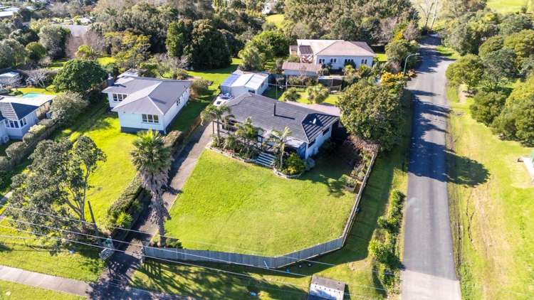 98 Garfield Road Helensville_5