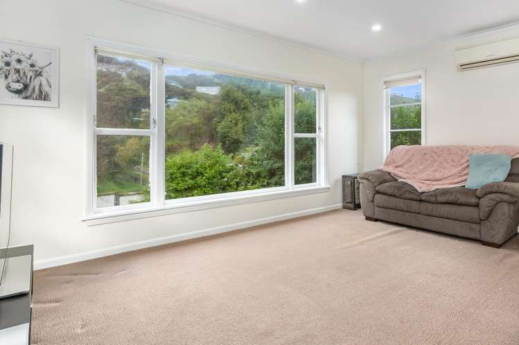 17 Kiriwai Road Paremata_9