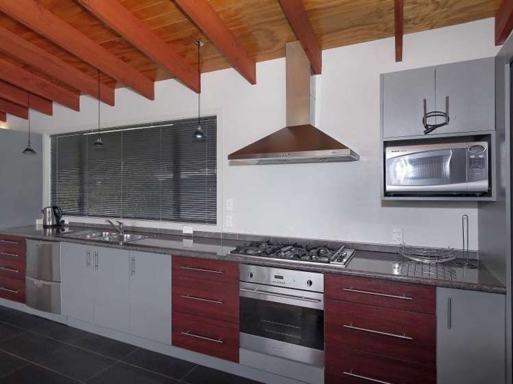 80 Moana View Road Waikawa_12