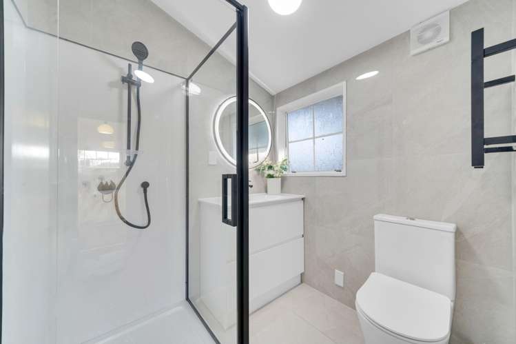 61 Elliot Street Papakura_13