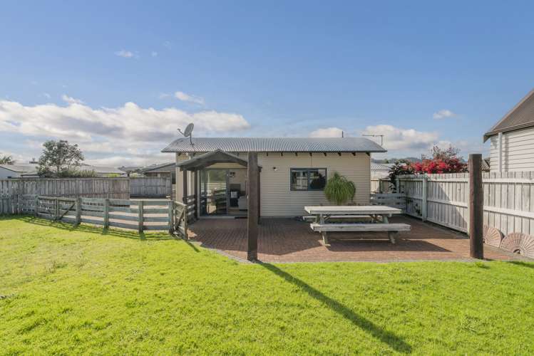 45 Cholmondeley Crescent Whitianga_11