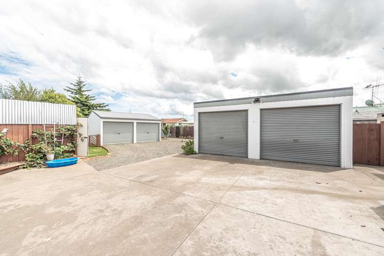 87 Devon Road Springvale_1