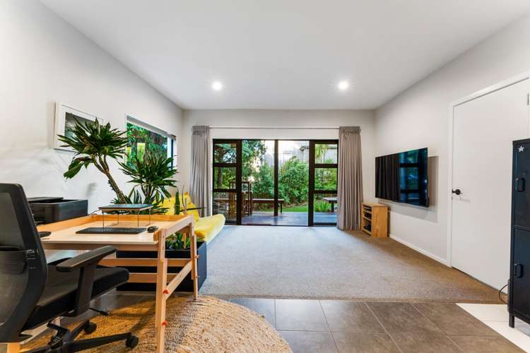 2/21 Aorangi Place Birkenhead_12