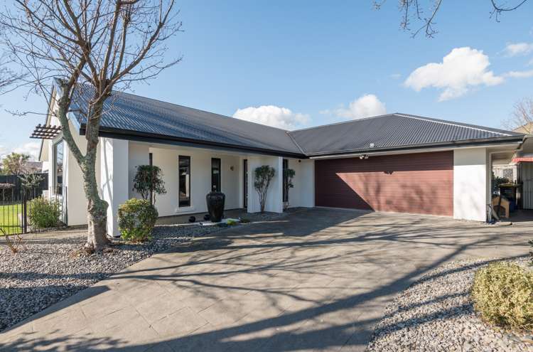 15 Antoine Grove Richmond_21