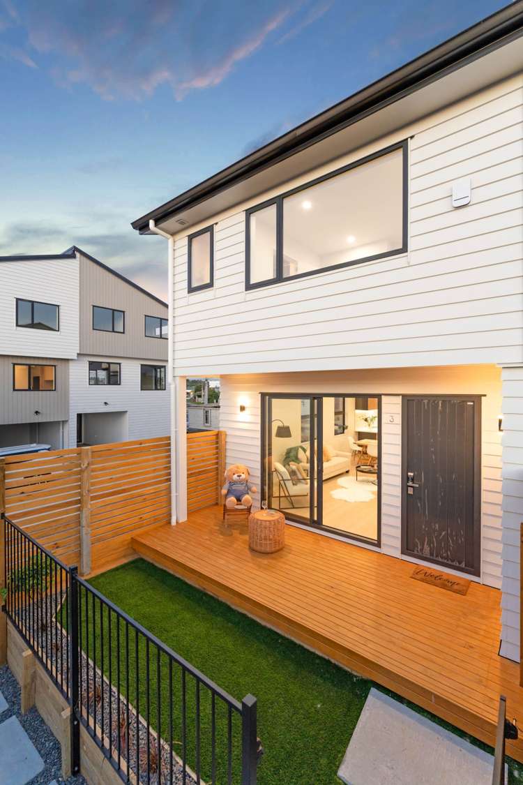 4/16 Binsted Road New Lynn_12