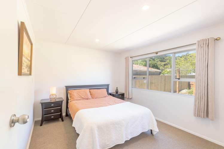 37 Wainuiomata Road Wainuiomata_8