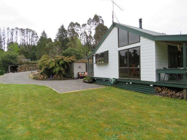 27 Uwha Road Owhango_3