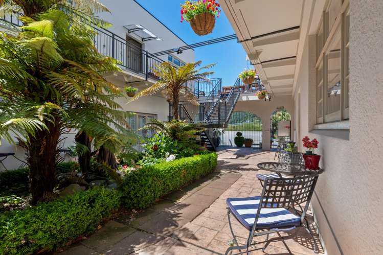 4/11 Wellington Street Picton_6