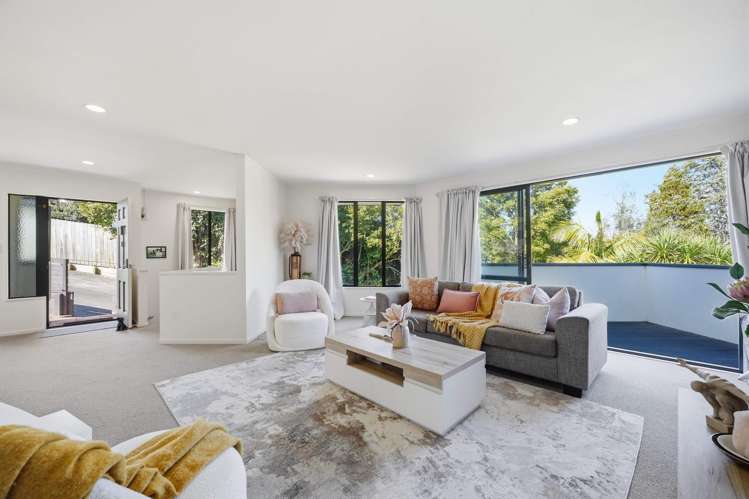 2/18 Stredwick Drive_0