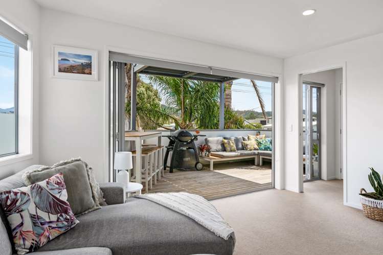 306 Ocean Road Whangamata_28