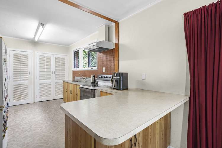 10 Sheehy Grove Wainuiomata_16