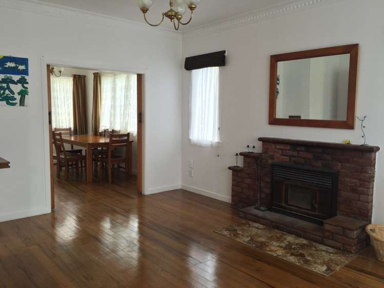 91 Beach Road Mellons Bay_3