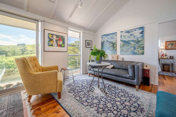 2 Tirohanga Terrace Akaroa_8