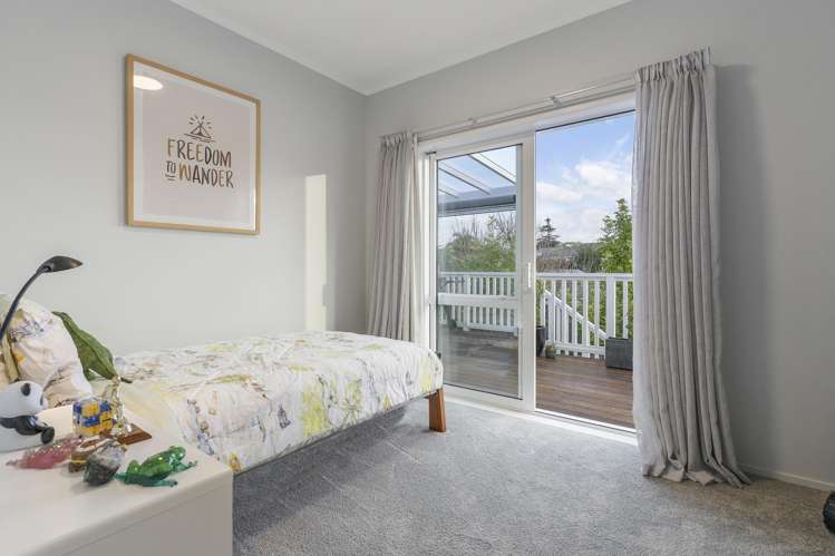 17A Roseneath Place Birkdale_13