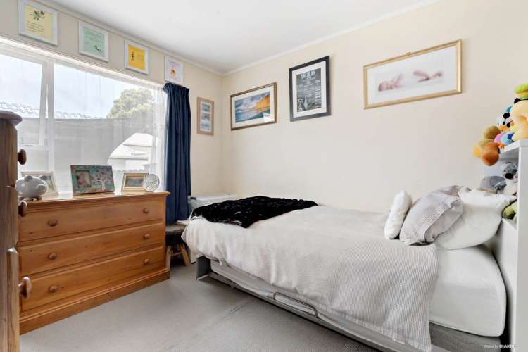 43 Seaward Place Wattle Downs_13