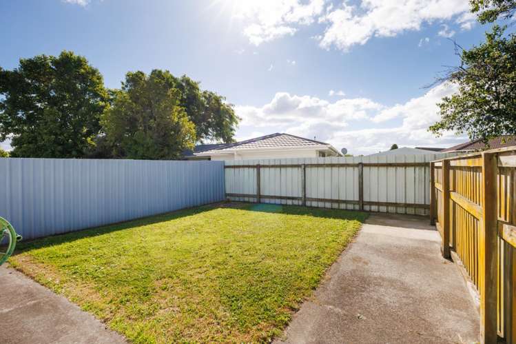 28 Peppertree Glade Kelvin Grove_16