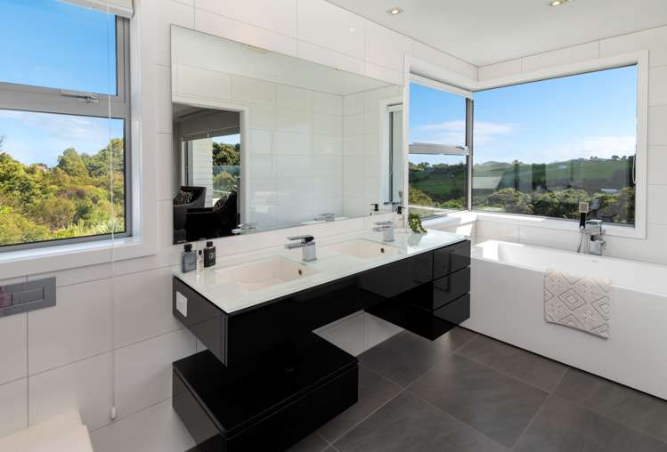 824 Redoubt Road Flat Bush_27