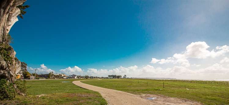 11 Ngahue Crescent Carters Beach_32