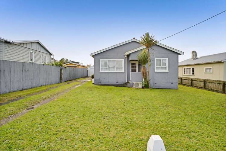 14 Leicester Street Patea_13