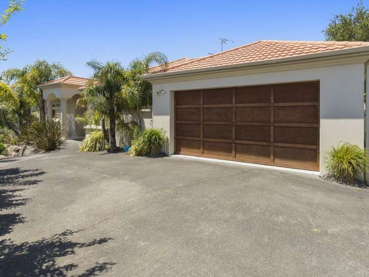 27 Orion Drive Welcome Bay_14