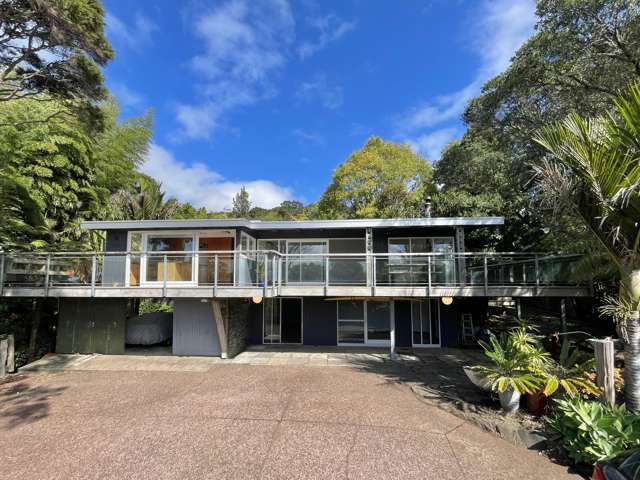 862 West Coast Road Waiatarua_3