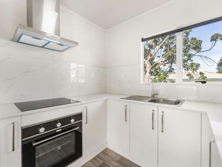 1/75 Etherton Drive Manurewa_3