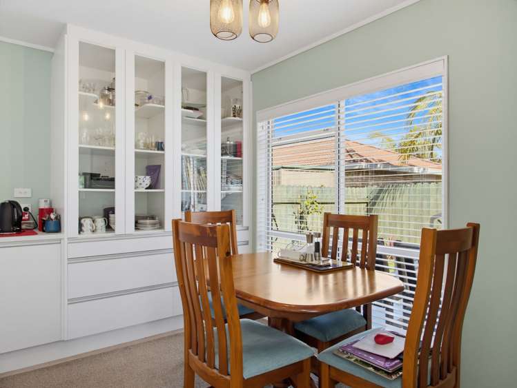 8 Chalmers Close Orewa_4