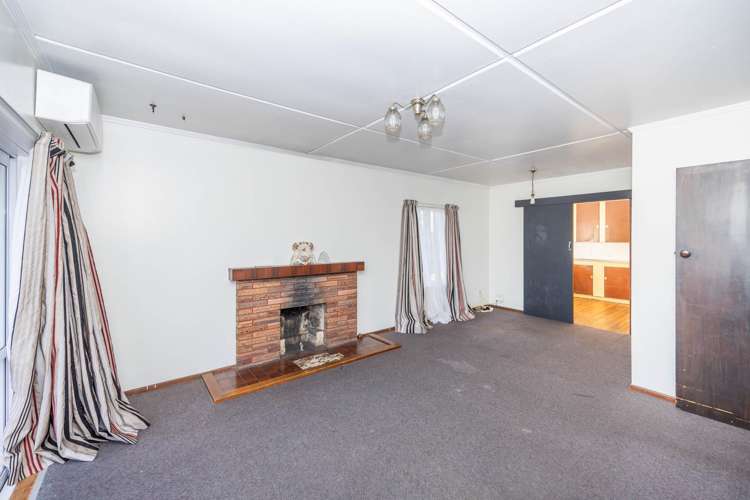 16 Keats Crescent Enderley_2