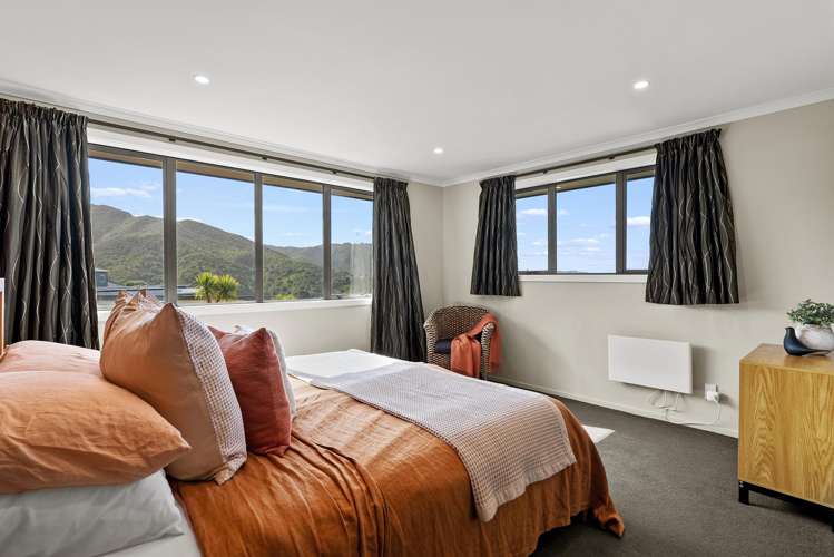 73 Downing Street Crofton Downs_11