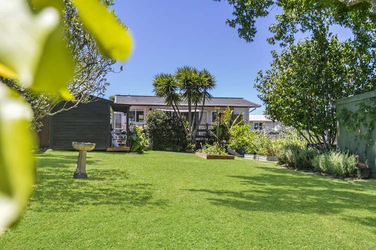 2/7 Flaxdale Street Birkdale_1