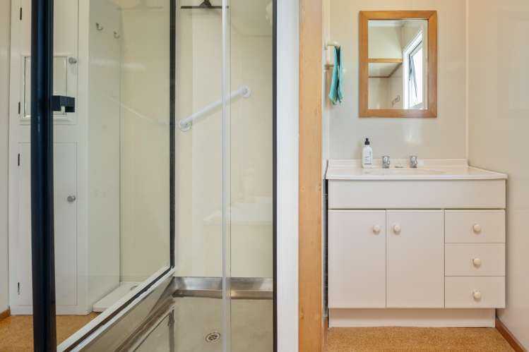 22 Saltwater Lane Wairau Valley_21