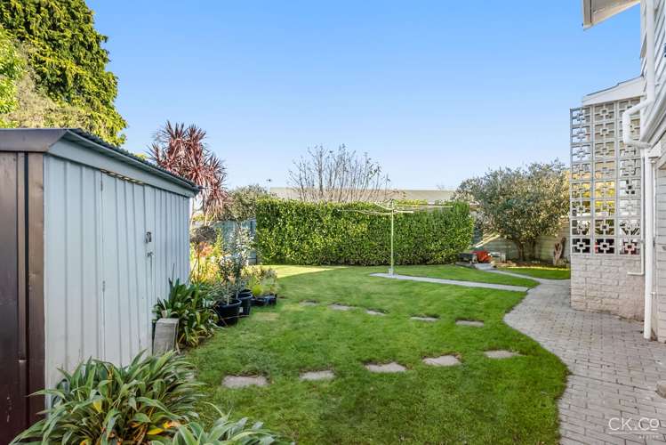 24 Longfellow Street Trentham_26