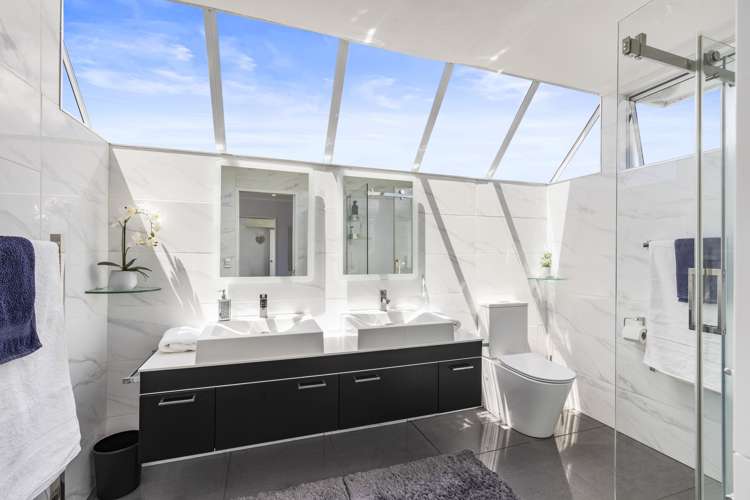 100 Bramley Drive Farm Cove_17