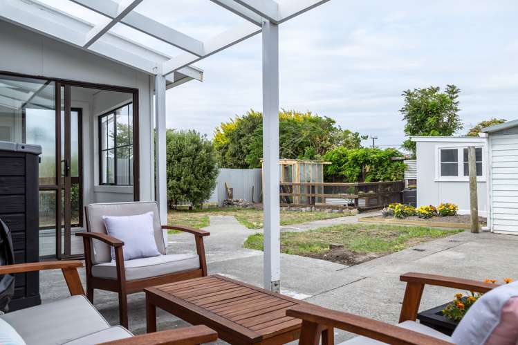 12 William Benton Street Featherston_17