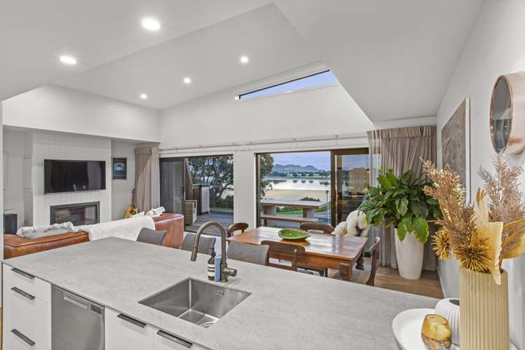 4/2 Stewart Street Raglan_7