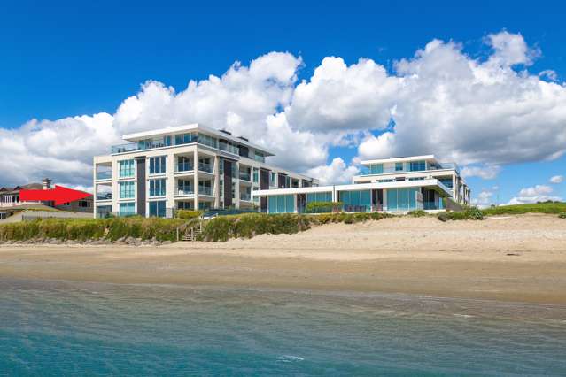 Rare Orewa beachfront apartment