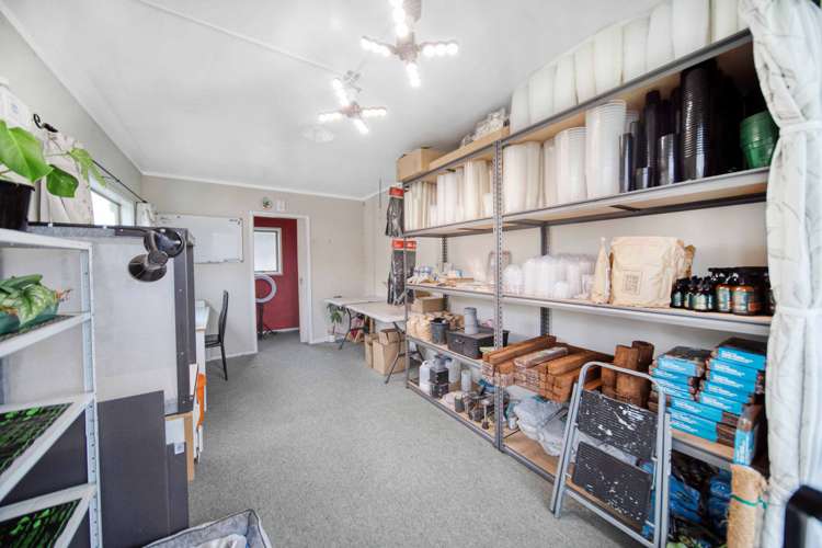 5 Callis Avenue Opaheke_17