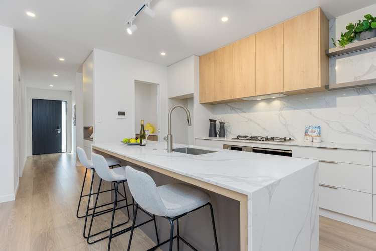 52 Tipu Crescent Milldale_10