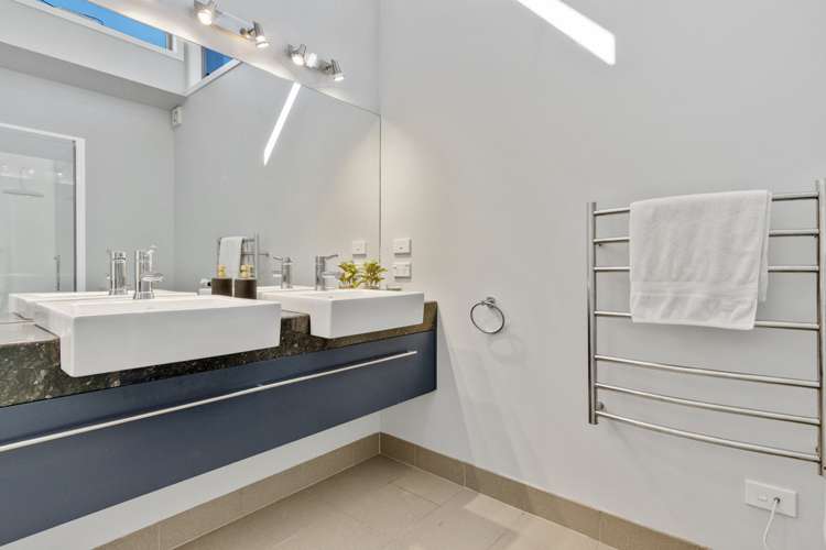 2/27 Au Redfern Terrace Arthurs Point_10