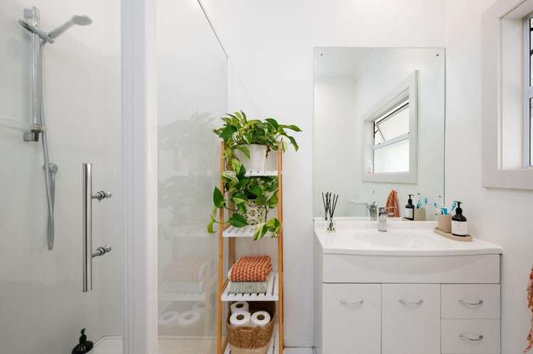 801 Frederick Street West Mahora_9