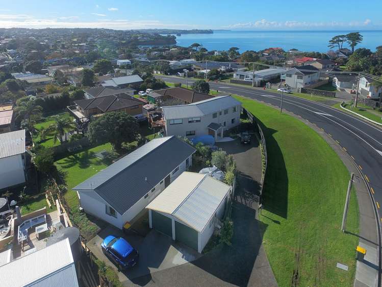 818 Whangaparaoa Road Manly_13