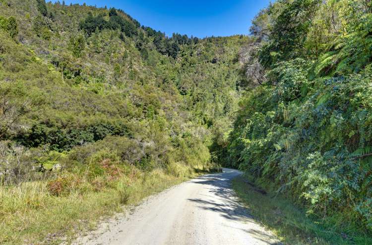 1529 Kauarapaoa Road Brunswick_7