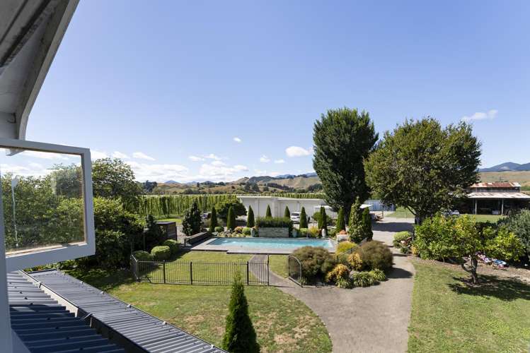 355 Main Rd Spring Grove Wakefield_21