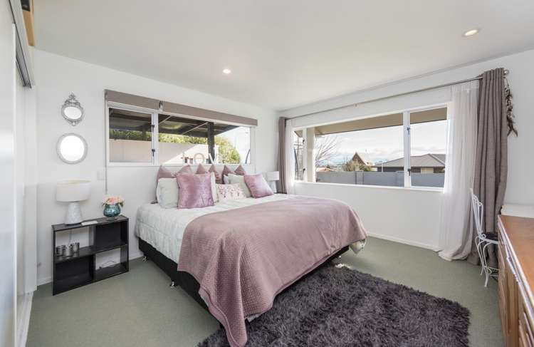 12 Clairmont Heights Stoke_13