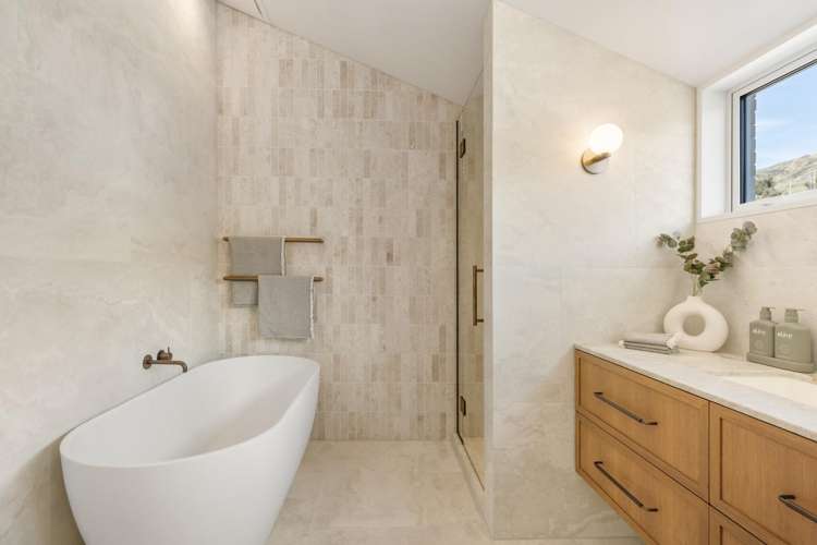 2 McFarlane Terrace Wanaka_26