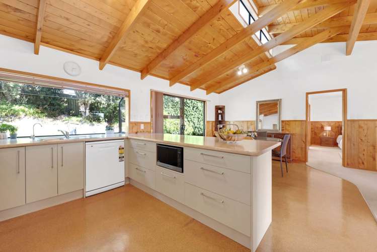 5 Lomeer Way Beachlands_18