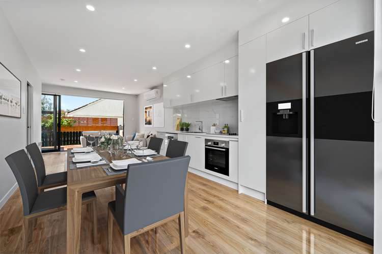 10/8 Bagnall Avenue Point England_1